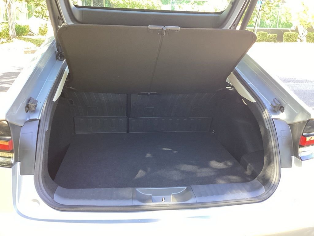 Certified Used 2024  Toyota Limited image 9