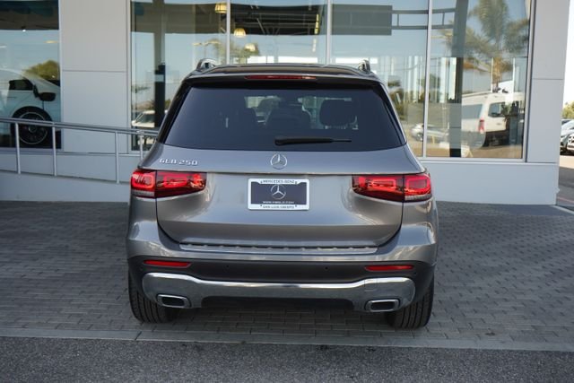Used 2022 Gray Mercedes-Benz GLB 250 image 7