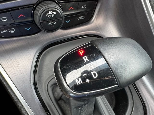 Used 2017 Pitch Black Clearcoat Dodge R/T Shaker image 19