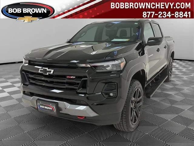 Certified Used 2025 Black Chevrolet Z71 image 1