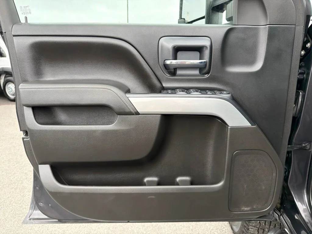 Used 2016 Gray Chevrolet LT image 26