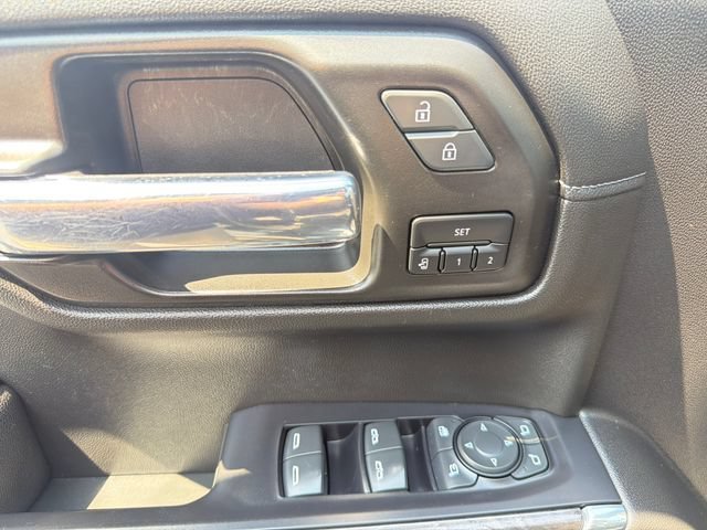 Used 2021 BLACK Chevrolet LTZ image 18