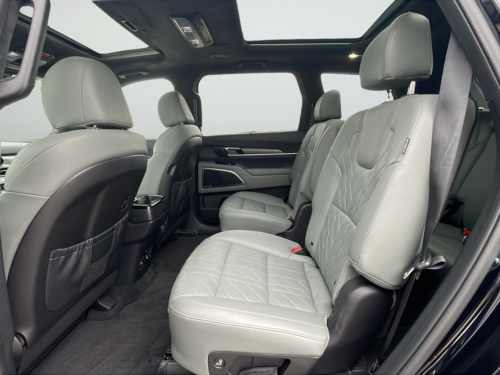 Used 2023 Black Kia SX-Prestige X-Pro image 17