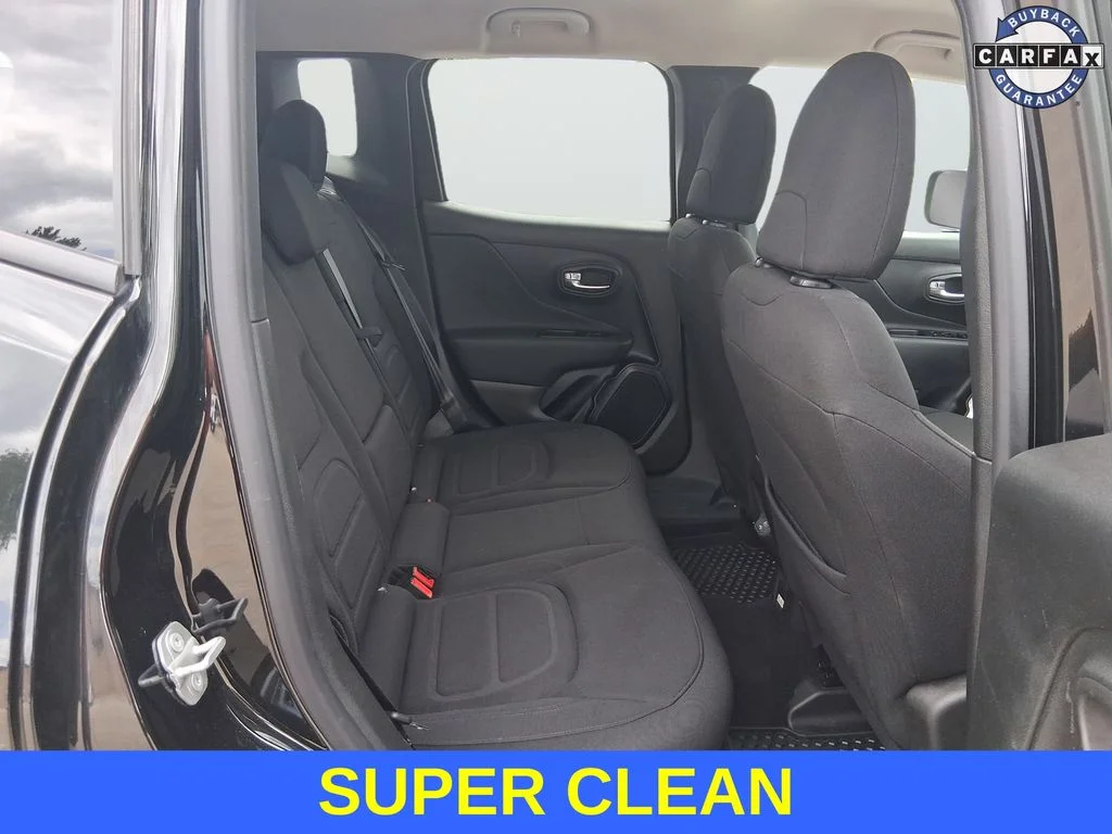Used 2022 Black Jeep Latitude image 24