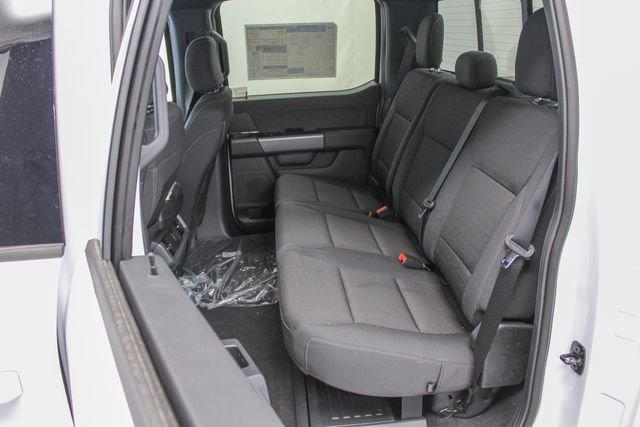 New 2026 Oxford White Ford XLT image 17