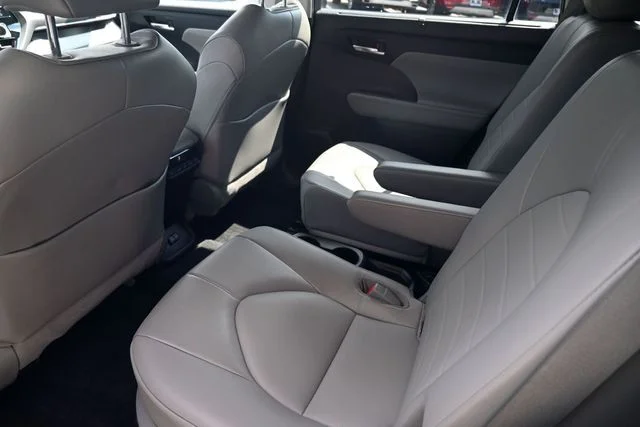 Used 2022 Gray Toyota XLE image 25