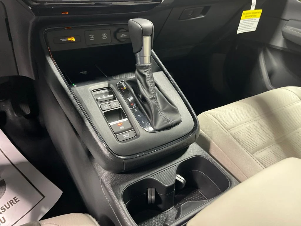 Used 2026 Meteorite Gray Metallic Honda EX-L image 24