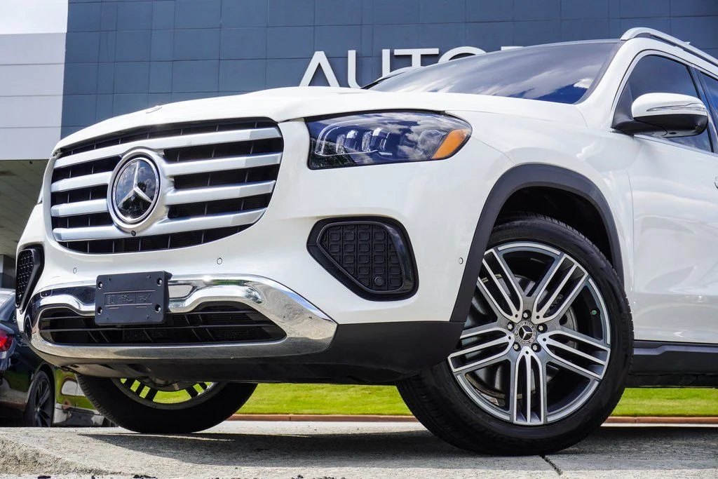 Used 2024 White Mercedes-Benz GLS 450 image 2