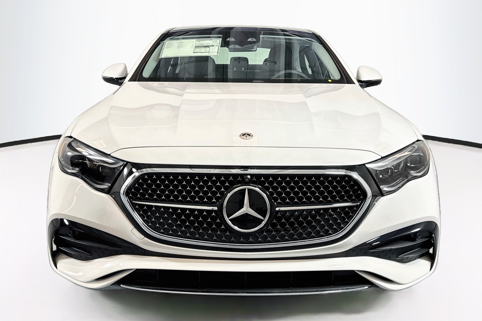 New 2026 Polar White Mercedes-Benz E 350 image 2