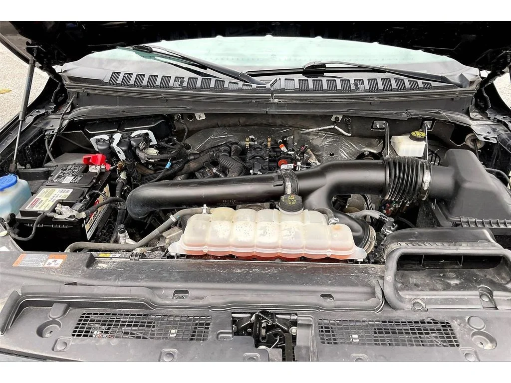 Used 2024  Ford Limited image 8