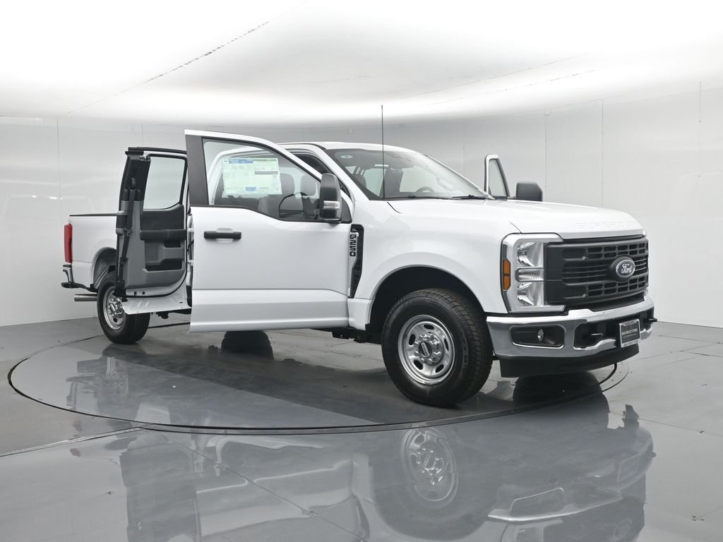 New 2026 Oxford White Ford XL image 32