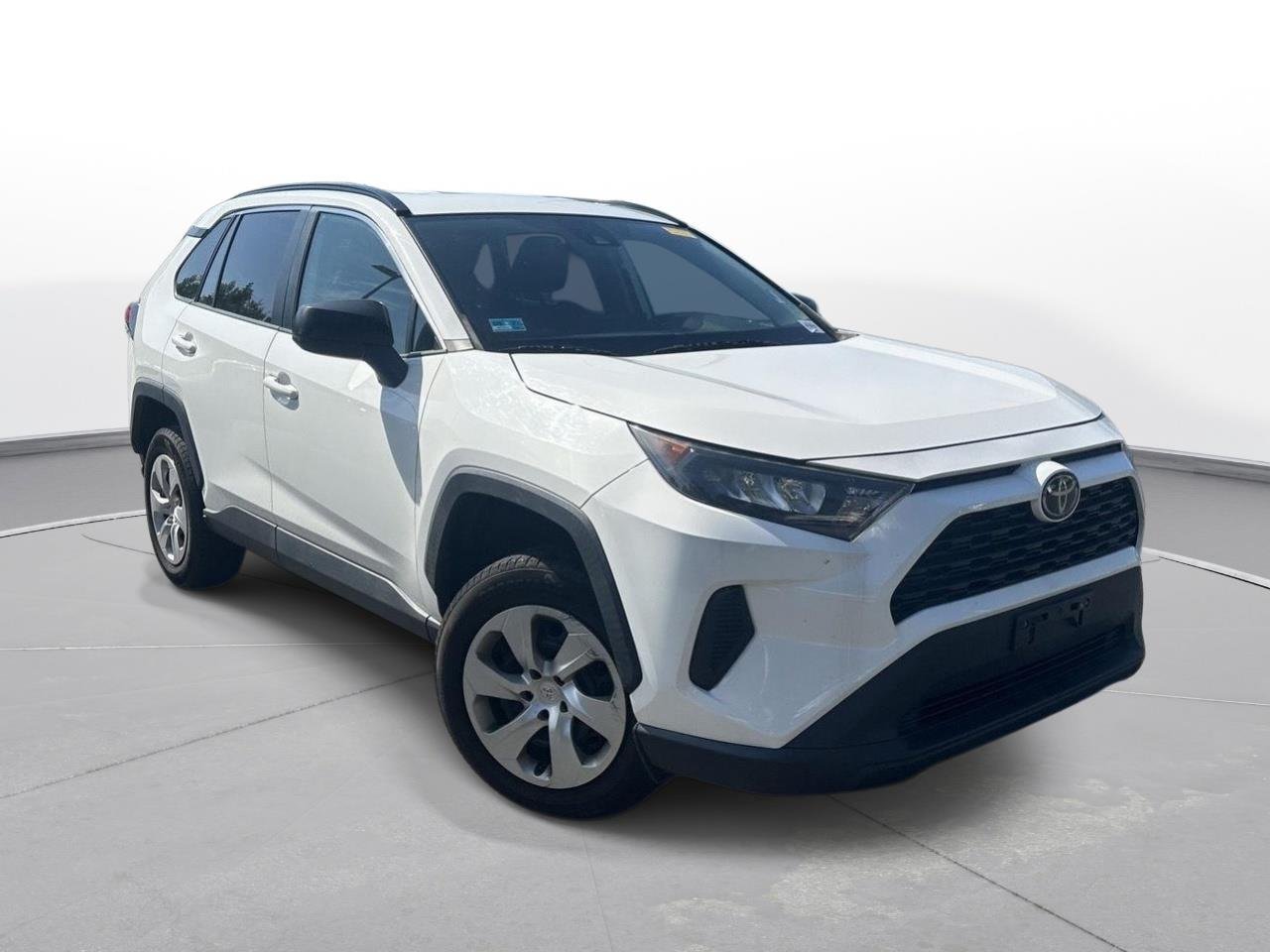 Used 2019 Super White Toyota LE image 4