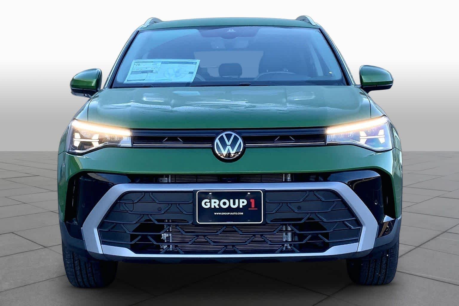 New 2027 Bright Moss Gre Volkswagen SE image 3