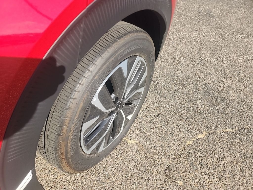 Certified Used 2024 Red Kia Light image 9