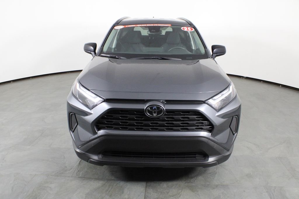 2025 Toyota RAV4 LE - Photo 11
