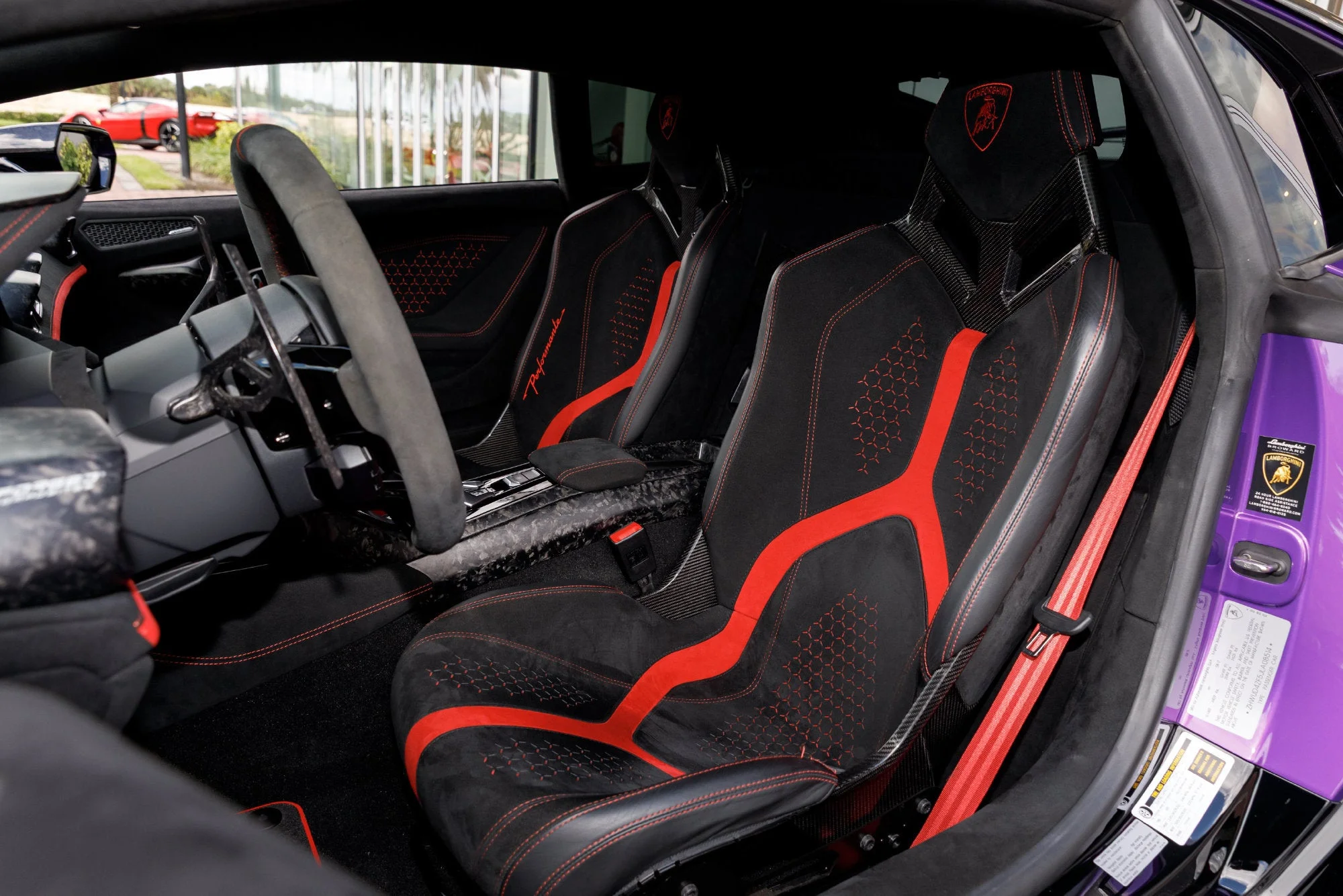 Used 2018  Lamborghini Performante image 31