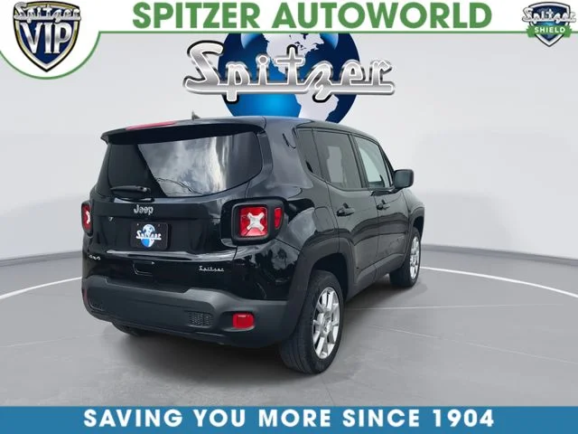 Used 2023 Black Jeep Latitude image 9