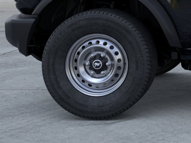 New 2025 Shadow Black Ford Base image 21