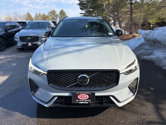 New 2026 Vapour Grey Volvo Plus image 2