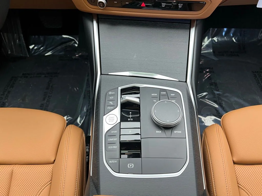 2026 BMW 3 Series 330i - Photo 11