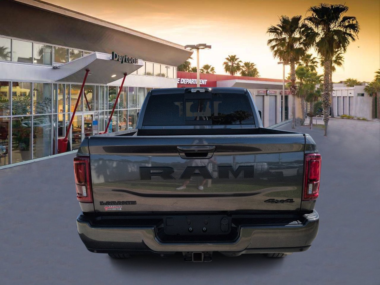 Certified Used 2025 Crystal Metallic Ram Laramie image 4