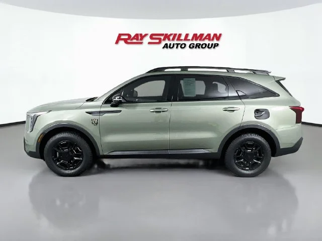 Used 2026 Green Kia X-Pro SX Prestige image 4