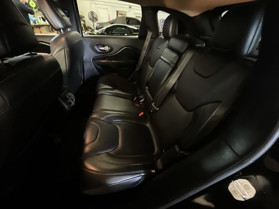 Used 2017 Black Jeep Limited image 23