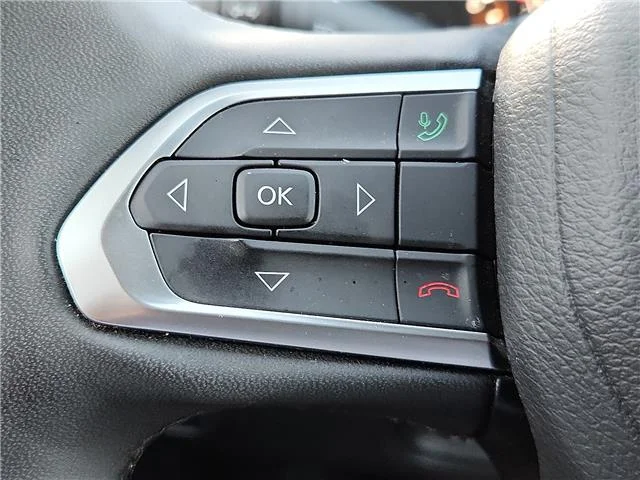 Used 2025 Red Jeep Limited 4x4 image 18