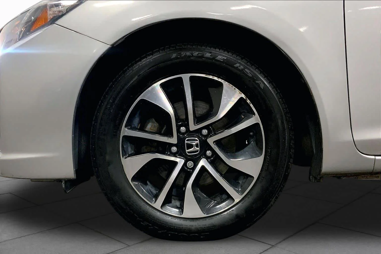 Used 2015 Alabaster Silver Metallic Honda EX image 11