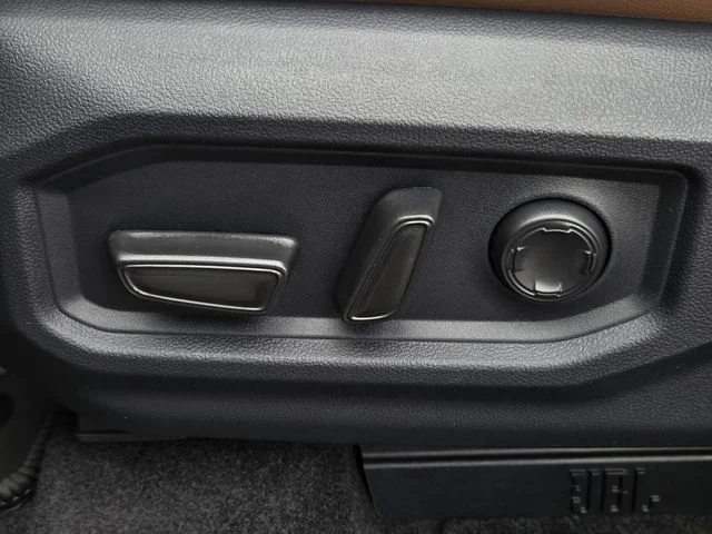 2026 Toyota Tundra 1794 Edition - Photo 26