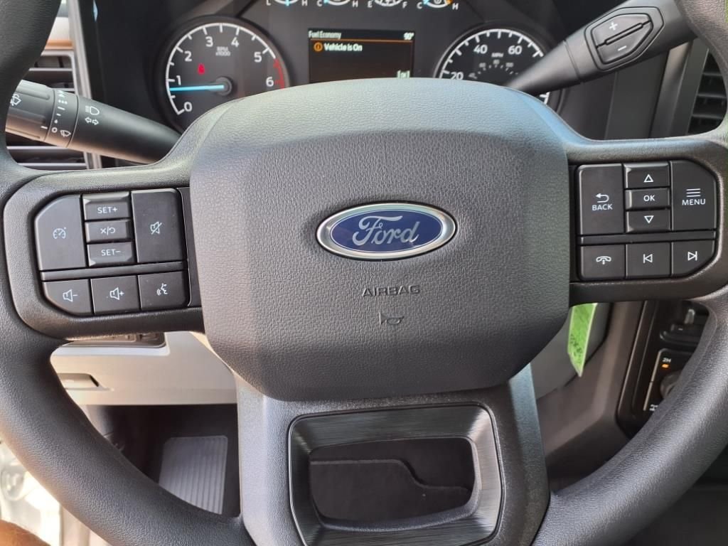 2025 Ford F-350 Super Duty XLT - Photo 20