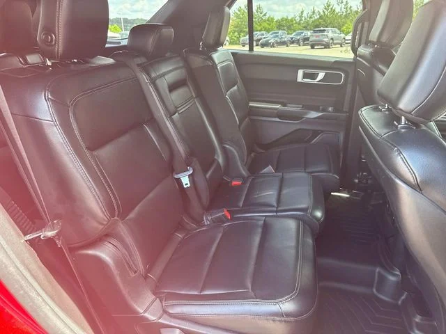 Used 2020 Red Ford XLT image 26