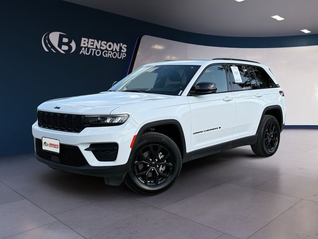 Pre-Owned 2025 Jeep Grand Cherokee Altitude