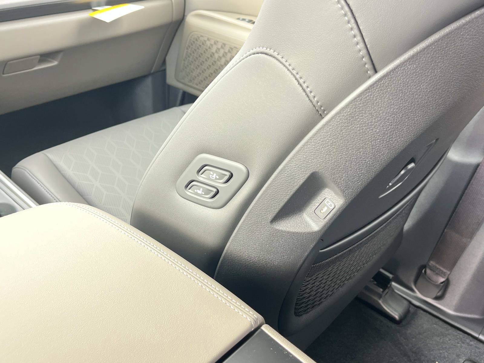 New 2026 Aurora Black Pearl Kia EX image 35