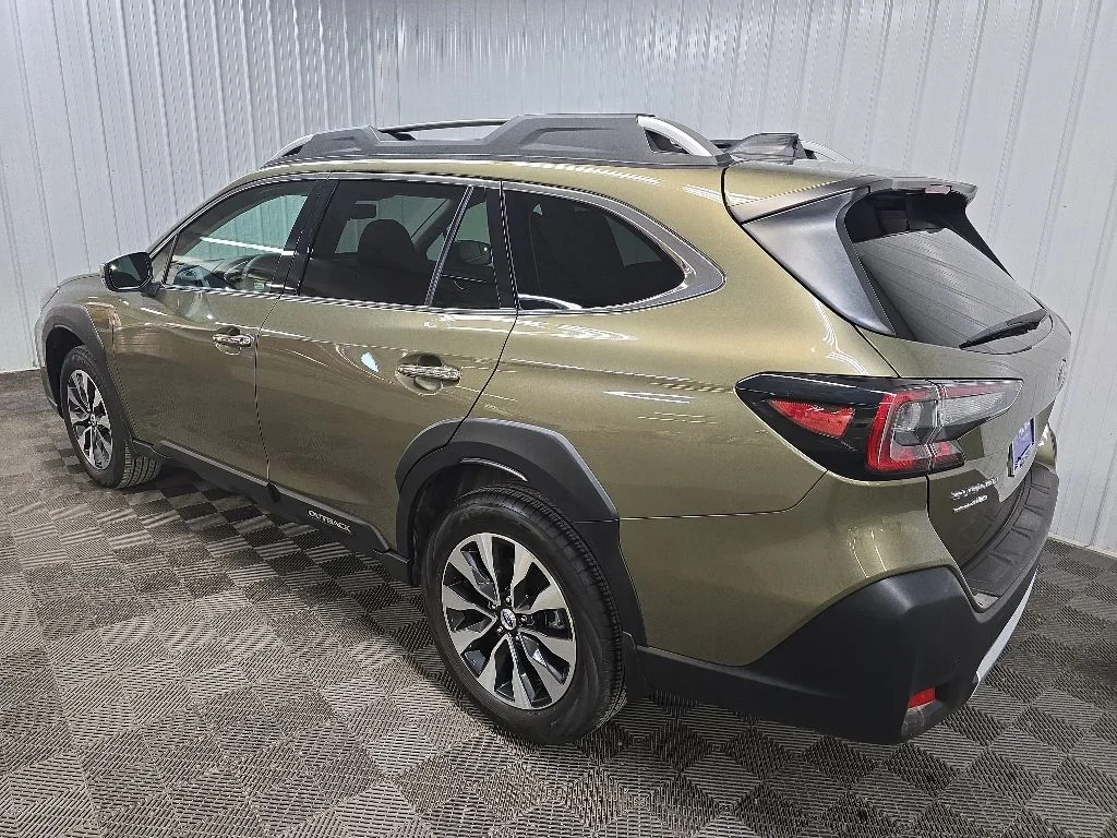 Used 2023 Brown Subaru Touring XT image 9