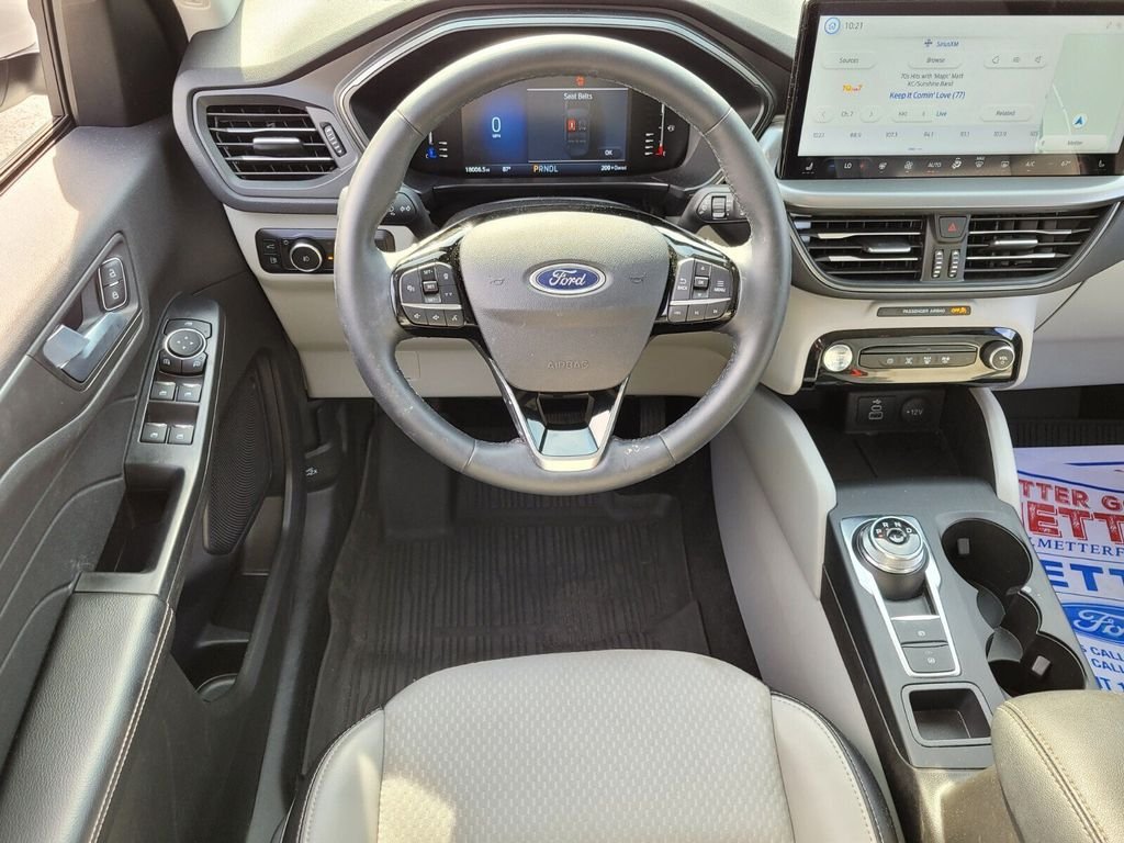 Used 2024 White Ford Base image 7