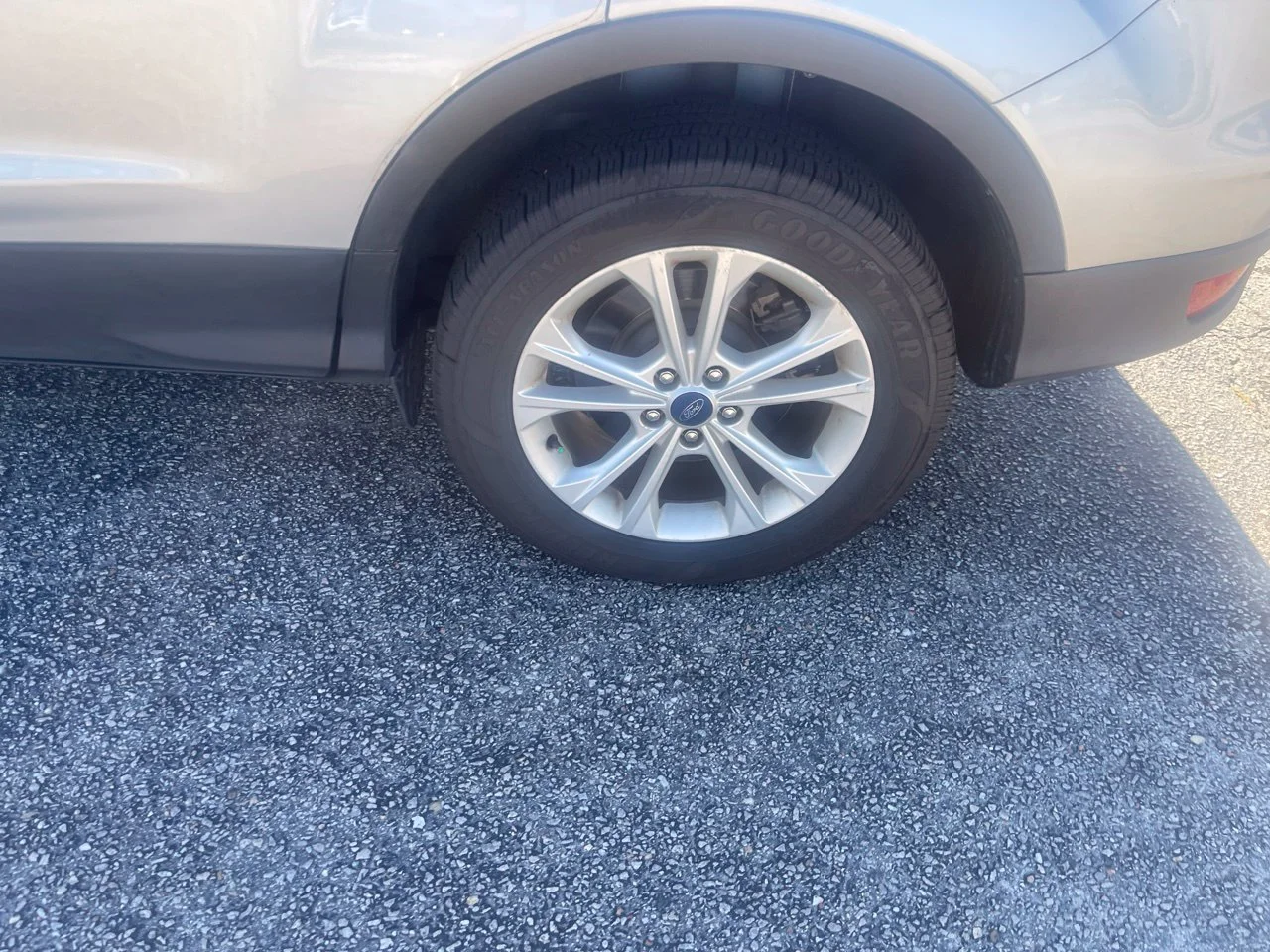 Used 2018 Ingot Silver Ford SE image 44