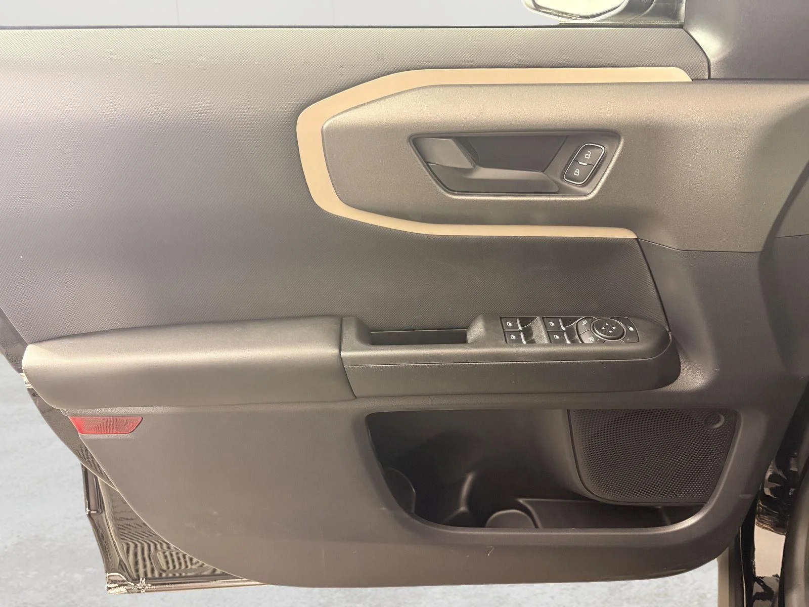 Used 2025 Shadow Black Ford Big Bend image 16