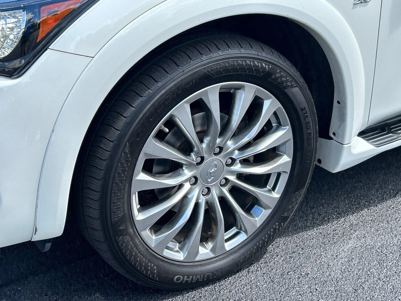 Used 2015 Majestic White INFINITI 4WD image 11
