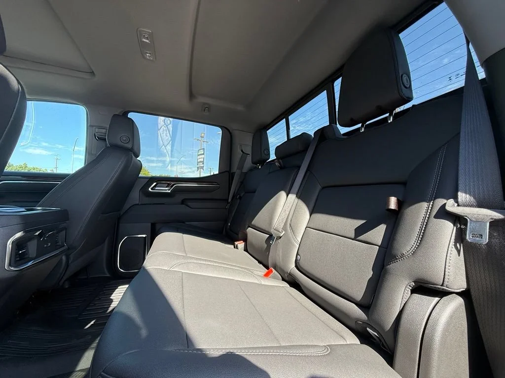 New 2026 Summit White GMC Elevation image 37