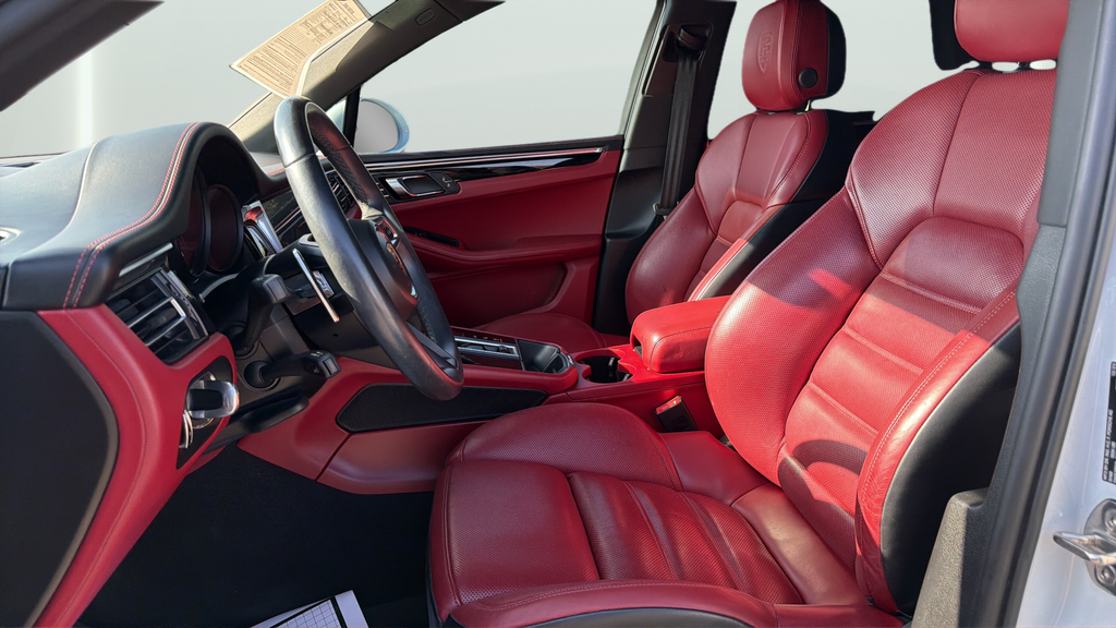 Used 2024 White Porsche Base image 17