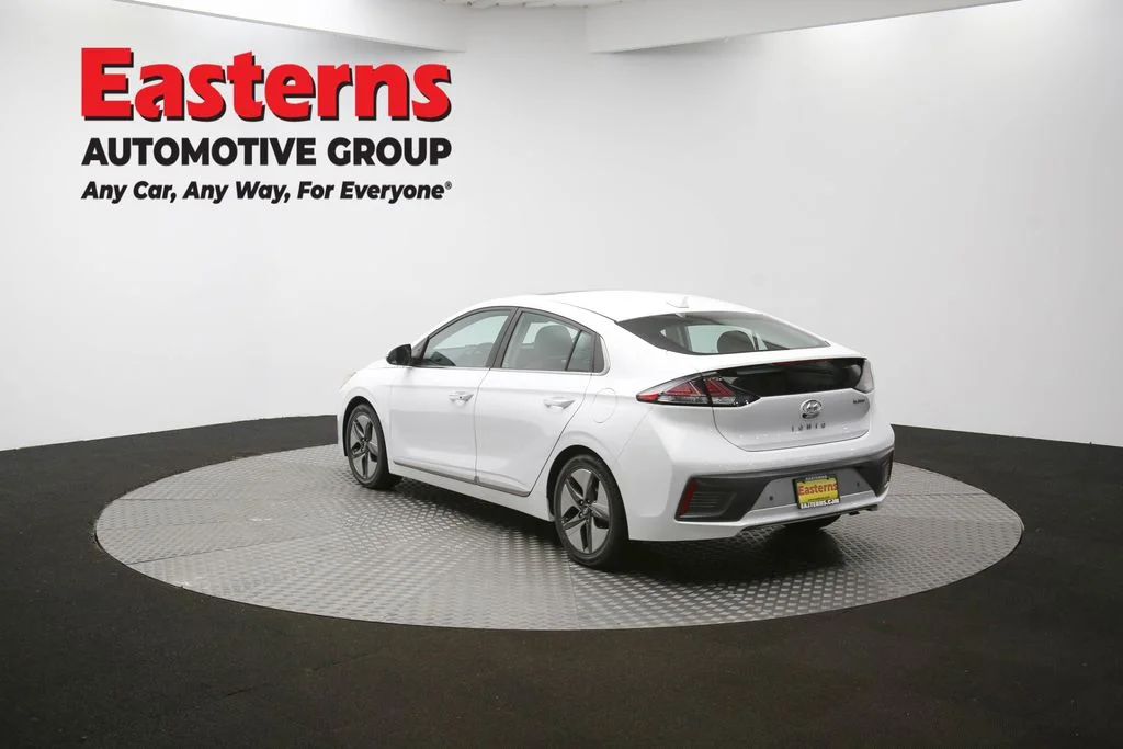 Used 2022 White Hyundai Limited image 65