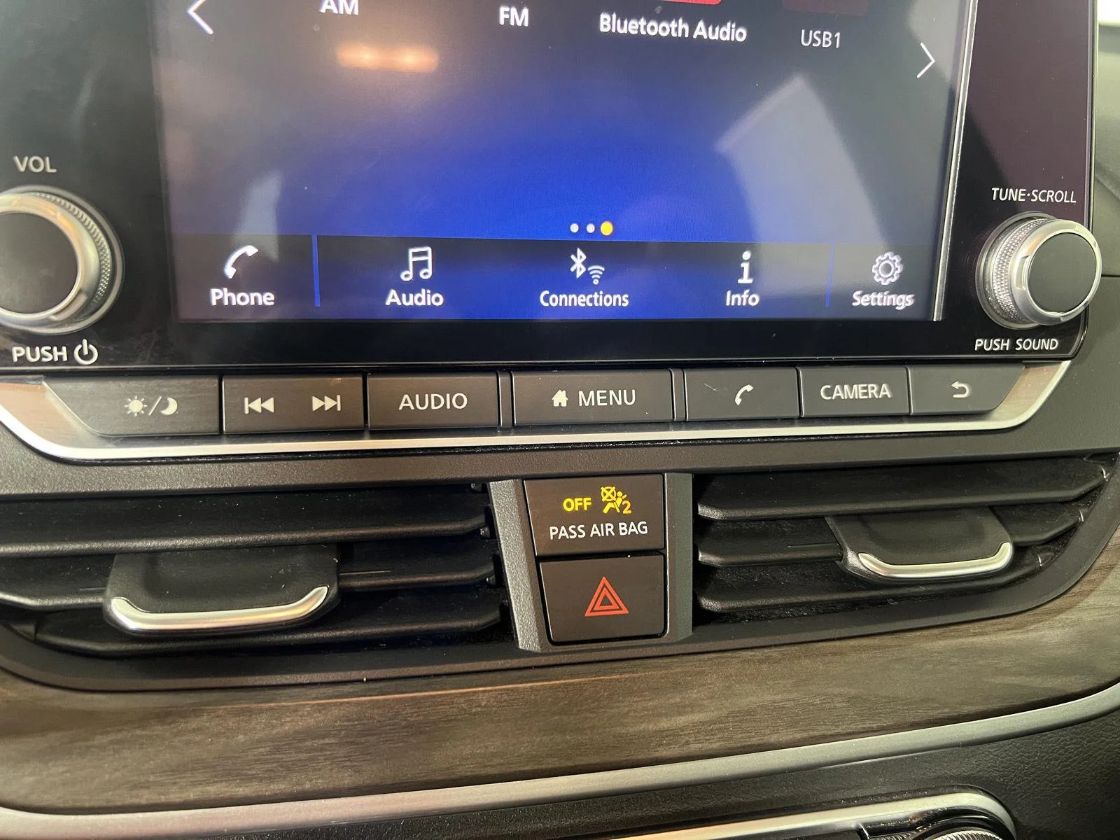 Used 2023 Gun Metallic Nissan 2.5 SV image 22