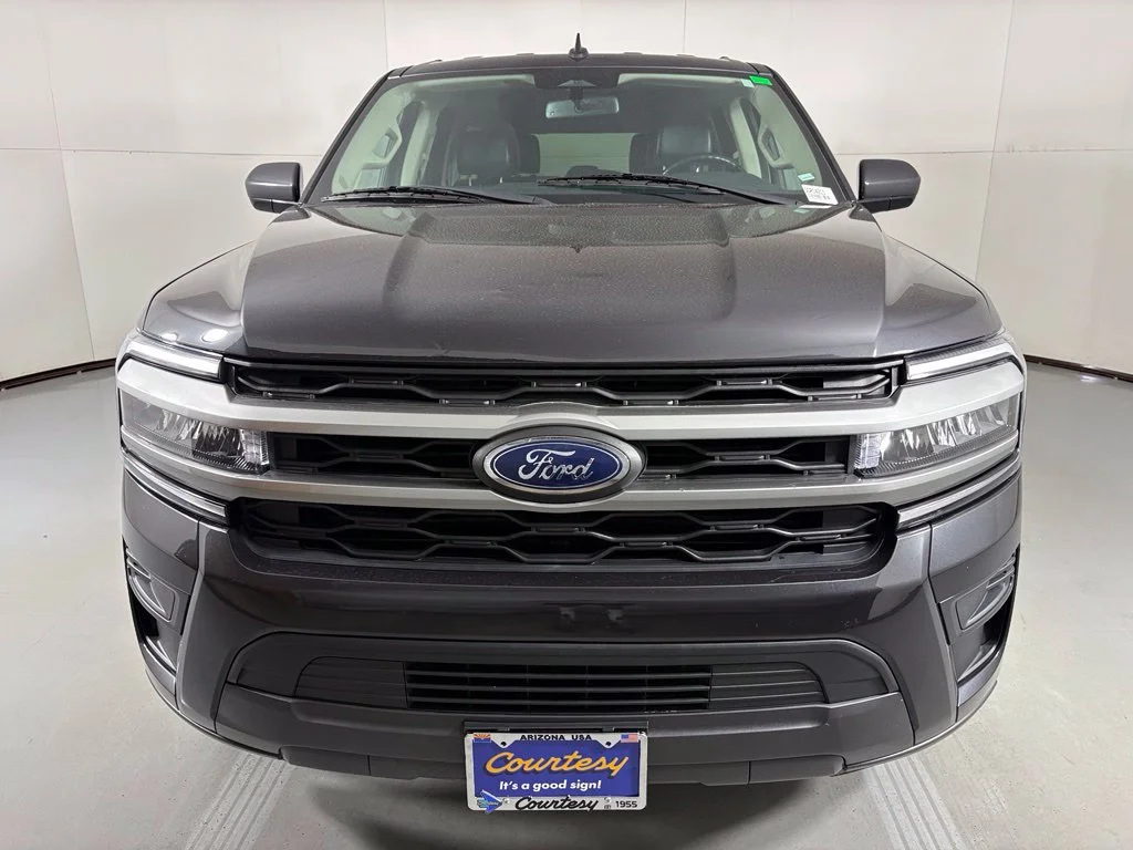 Used 2024 Gray Ford XLT image 3