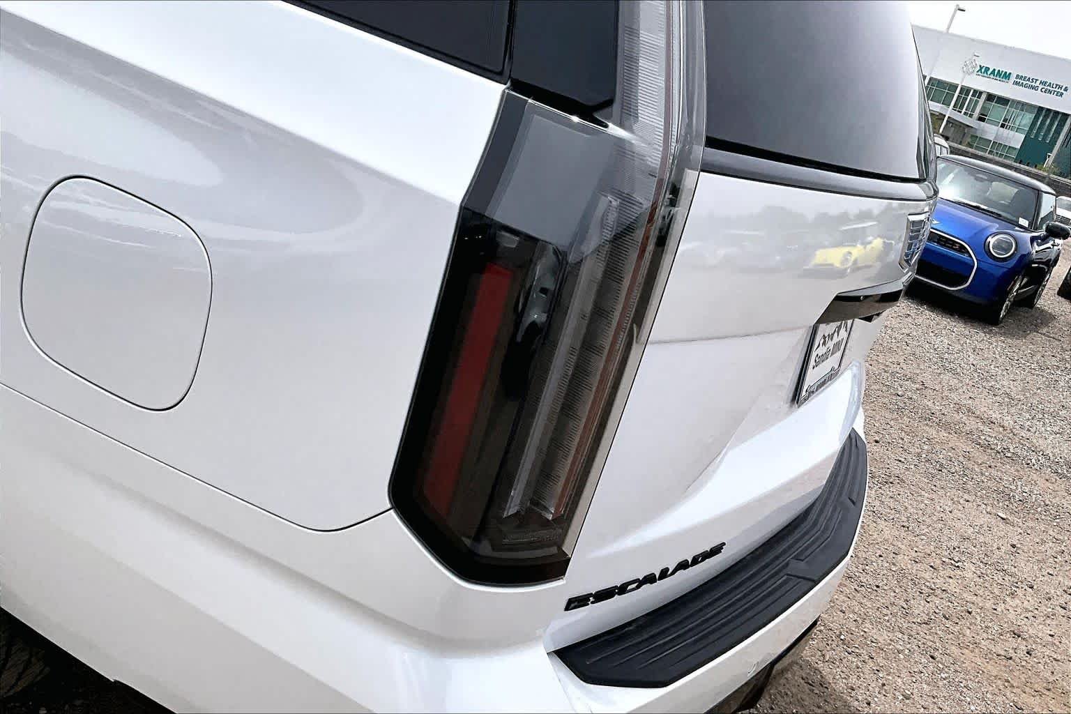 Used 2025 Crystal White Tricoat Cadillac 4WD Sport Platinum image 23