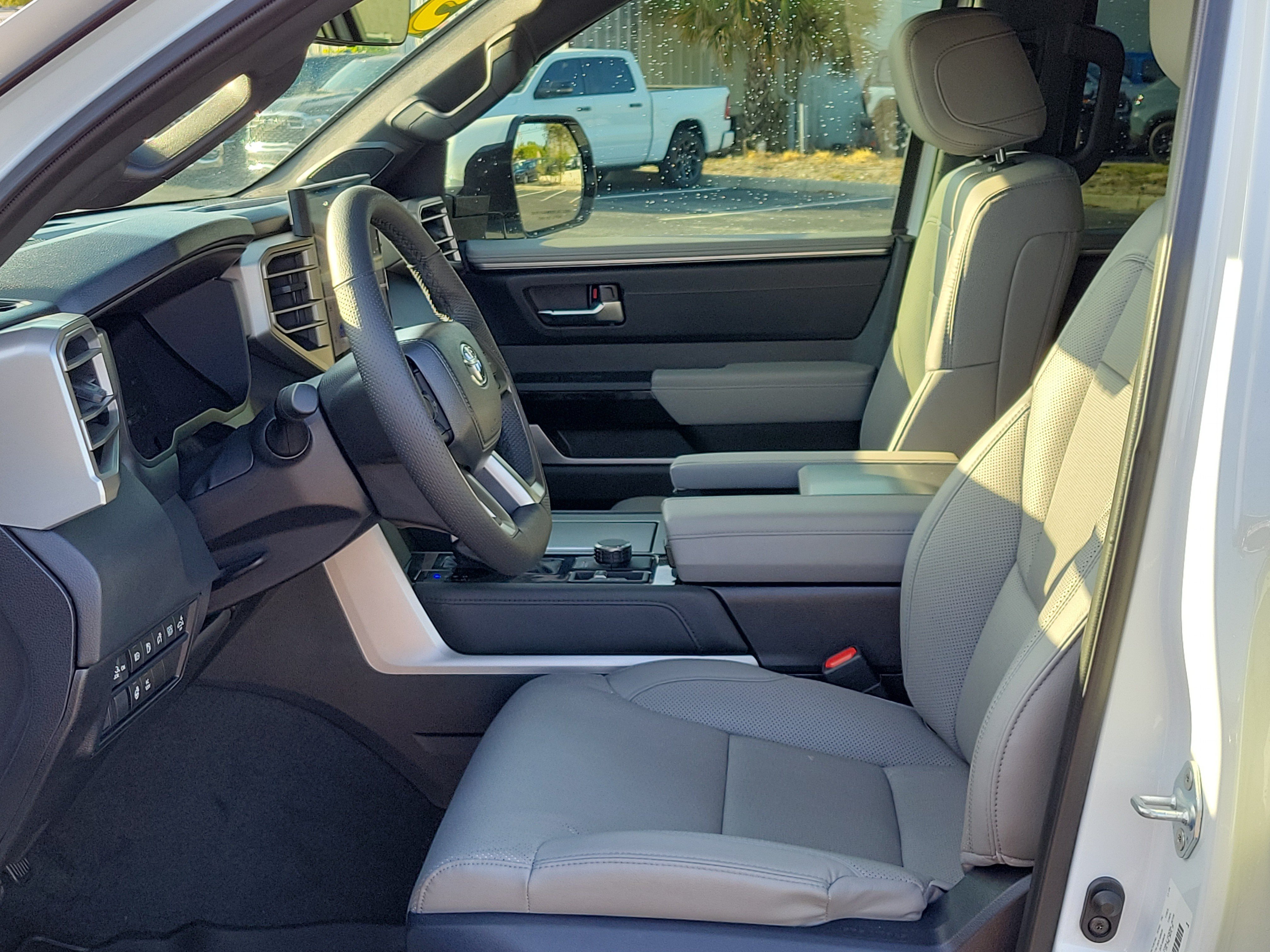 Used 2025 Pearl Toyota Limited image 20