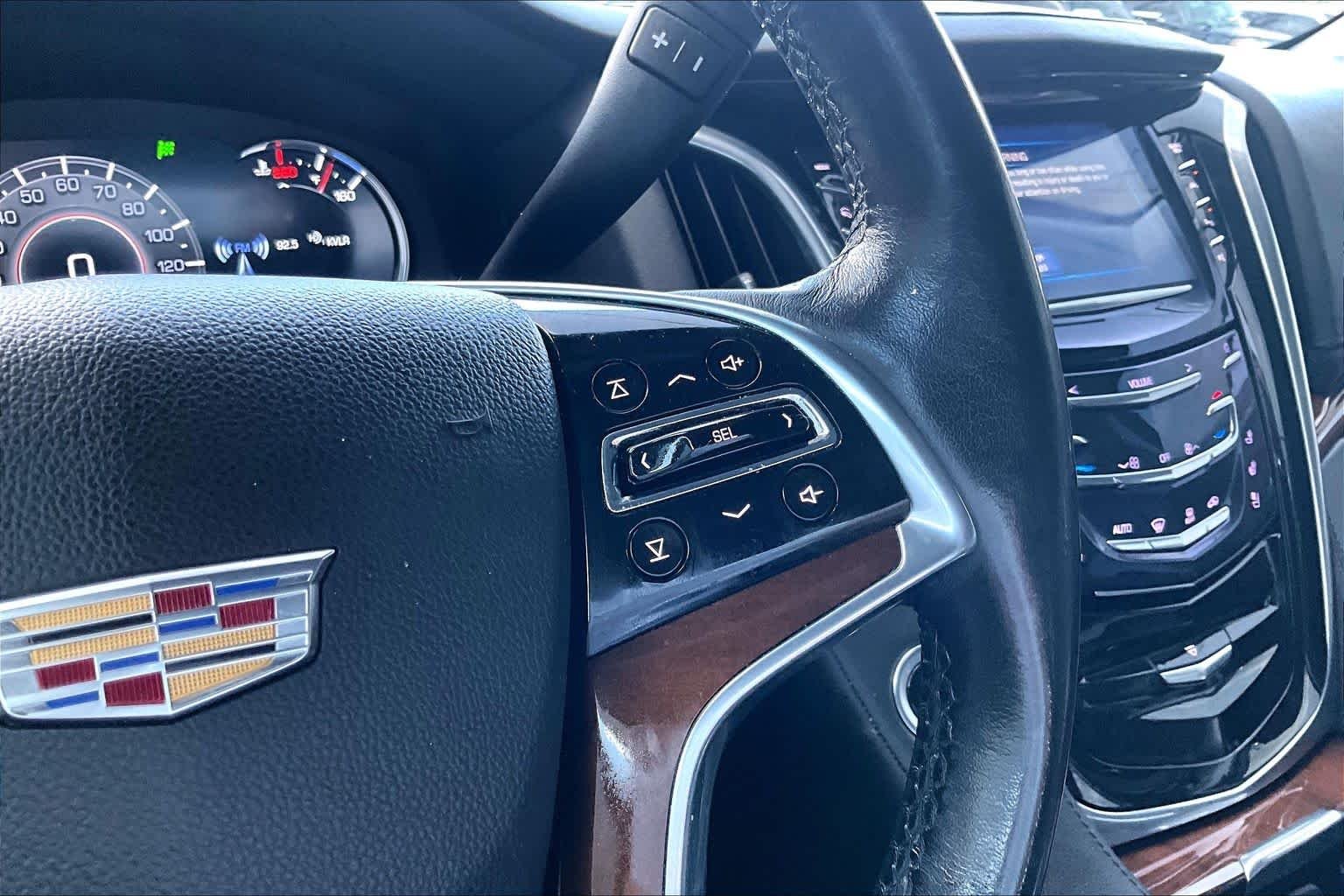 Used 2020 Crystal White Tricoat Cadillac Premium Luxury image 24