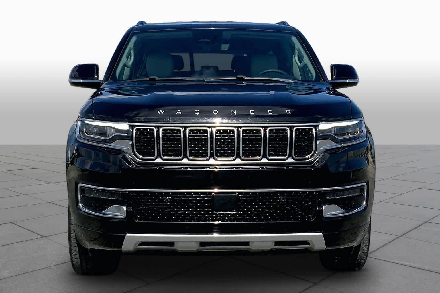 Used 2024 Diamond Black Crystal Pearlcoat Jeep Series II image 4