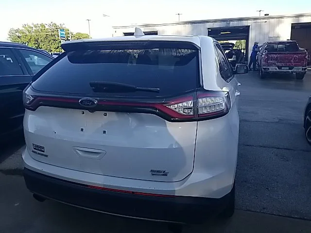 Used 2018 White Ford SEL image 34