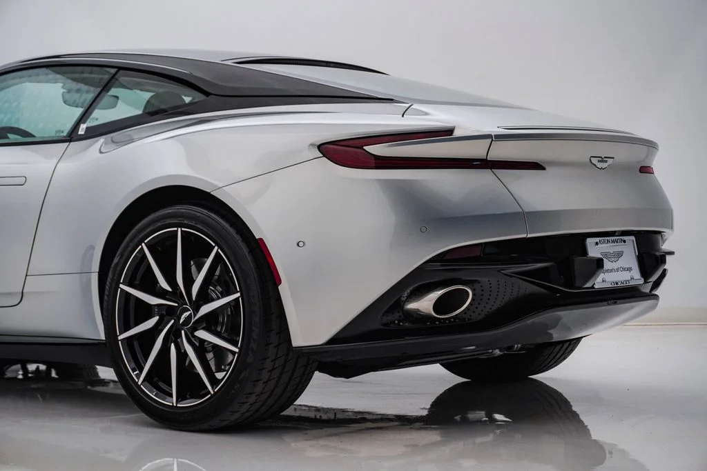 Used 2017 Lightning Silver Aston Martin Launch Edition image 11